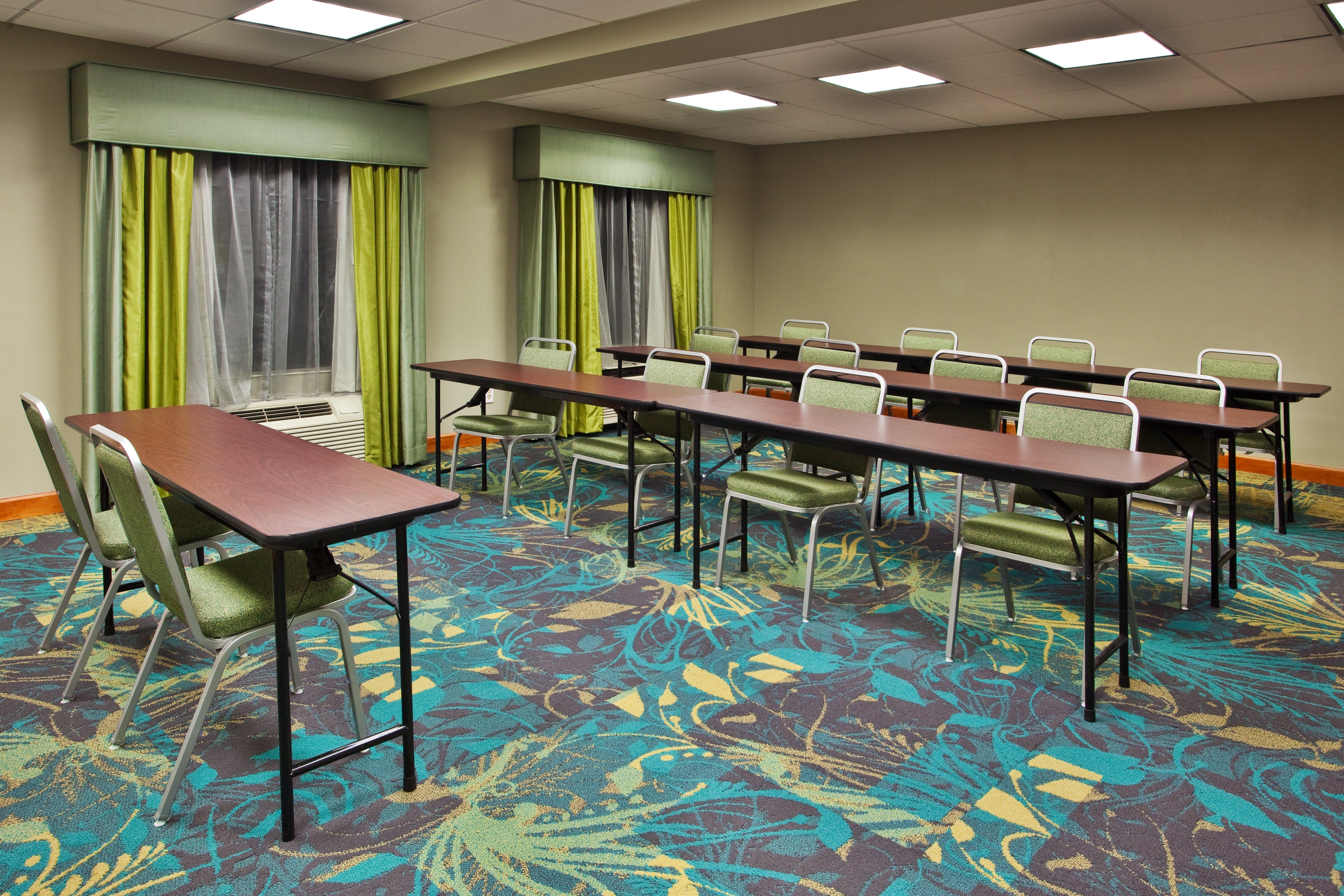 Holiday Inn Express Hotel & Suites Kimball, An Ihg Hotel Exterior foto