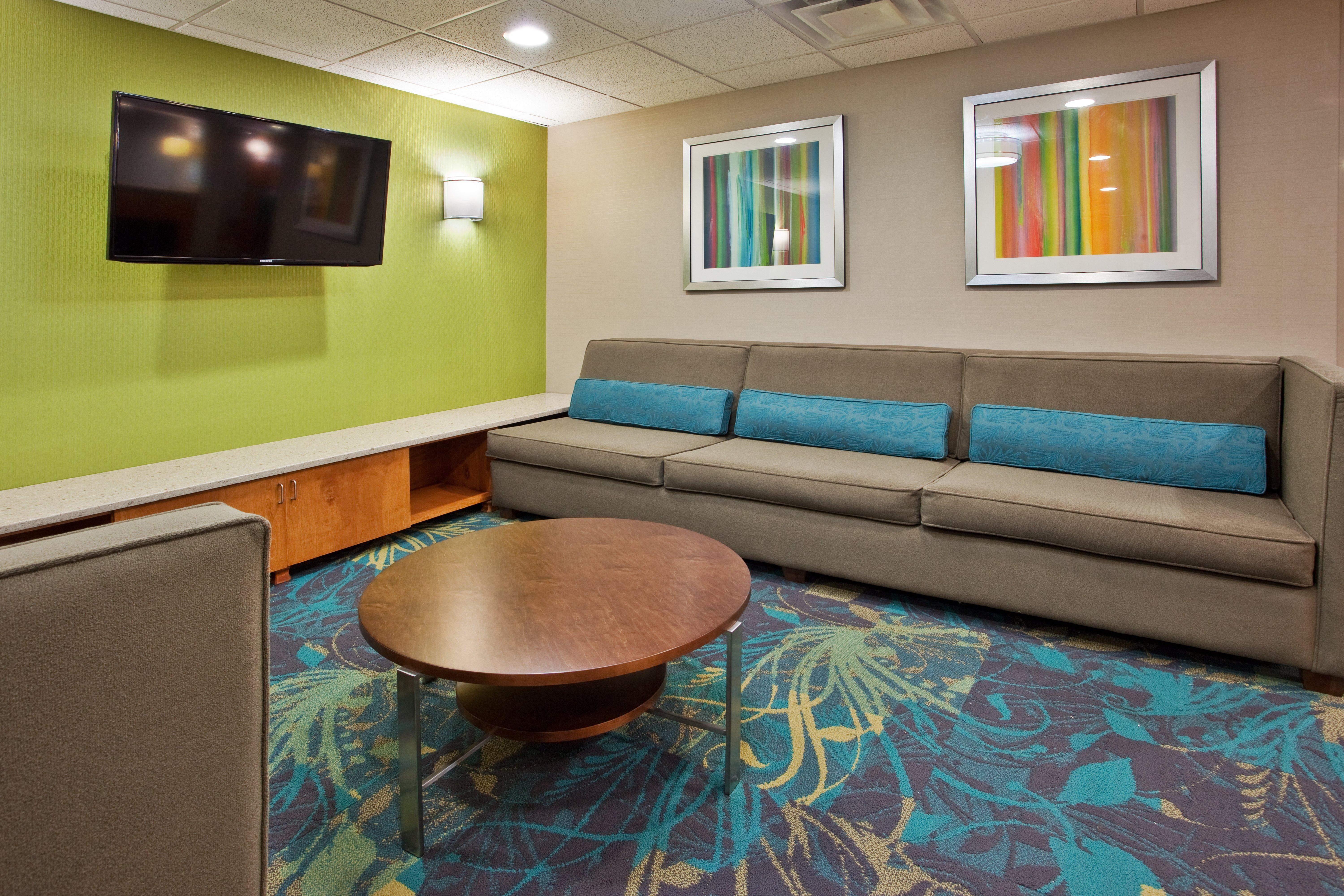 Holiday Inn Express Hotel & Suites Kimball, An Ihg Hotel Exterior foto